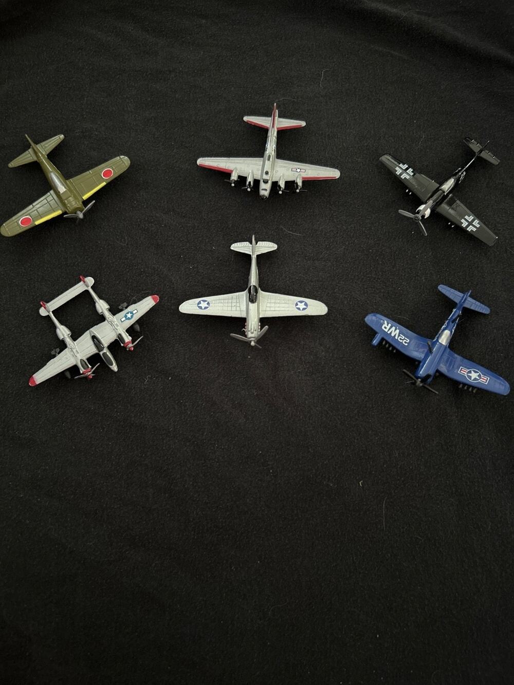 Lot of 6 Vintage WWII Military Aircraft Diecast Toy Planes - B-17, P-38, Corsair